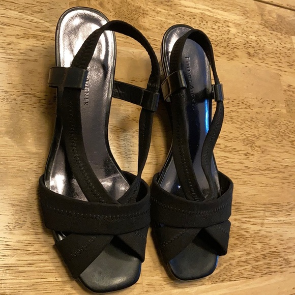 Awesome Etienne Aigner Black strap he sandals - Picture 1 of 8